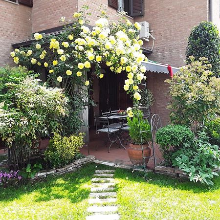 B&B La Rosa Gialla Маранелло Екстер'єр фото