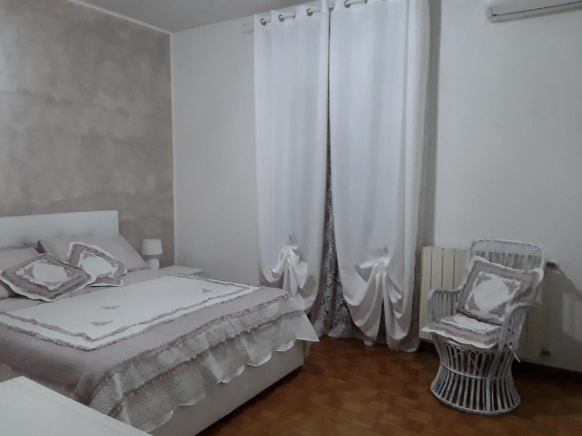B&B La Rosa Gialla Маранелло Екстер'єр фото